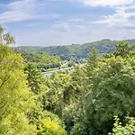 Au Coeur Des Bois - Belvedere Sur La Vallee De La Meuse *