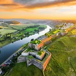 Semesterbostad Au Coeur Des Bois - Belvedere Sur La Vallee De La Meuse