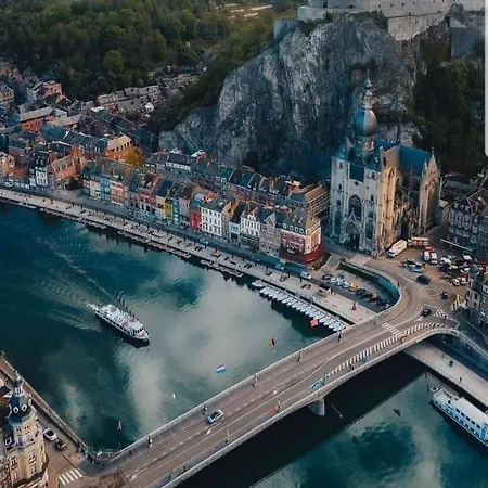 Au Coeur Des Bois - Belvedere Sur La Vallee De La Meuse Vakantiehuis *