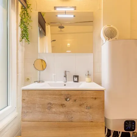 Au Coeur Des Bois - Belvedere Sur La Vallee De La Meuse *